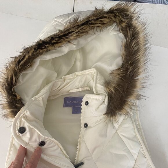 Laura Scott Quilted Hooded Vest‎ Womens Missy M Ivory Faux Fur Ski - Picture 6 of 9